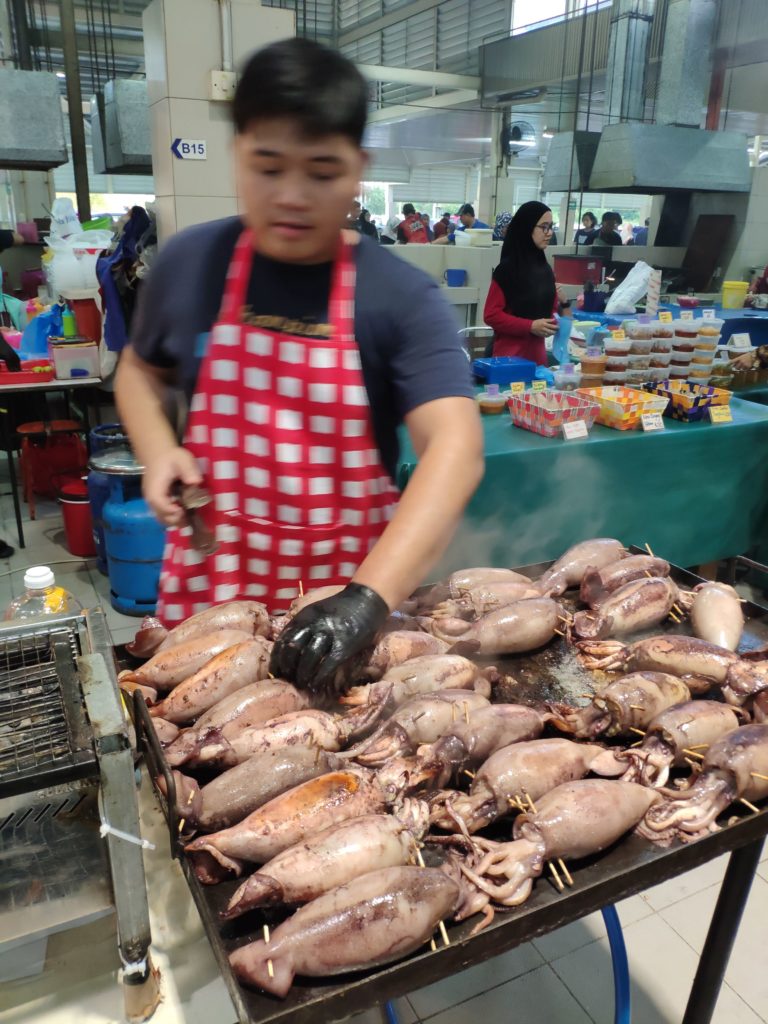 Vendedor de Calamares rellenos en Brunéi