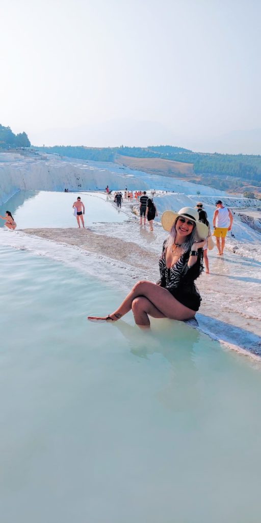 Disfrutando las Piscinas naturales de Pamukkale, Turquia, Octubre 2020