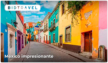 Imagen de una calle colorida de México